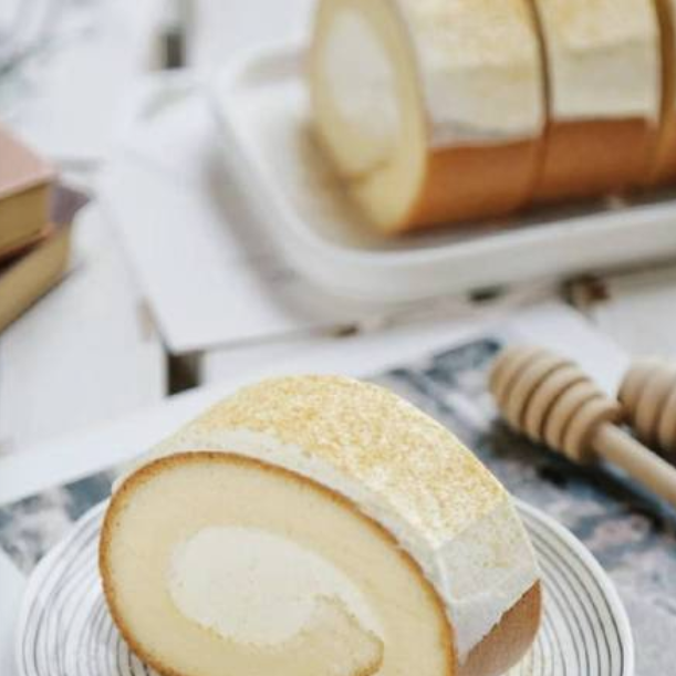 Soy Milk Swiss Roll (1pc)